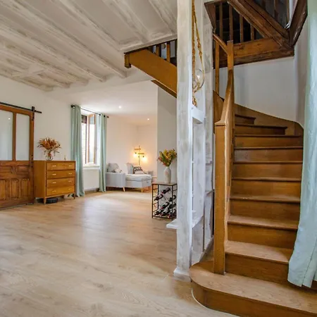 Holiday home Le Refuge De Poussey Maizieres-la-Grande-Paroisse